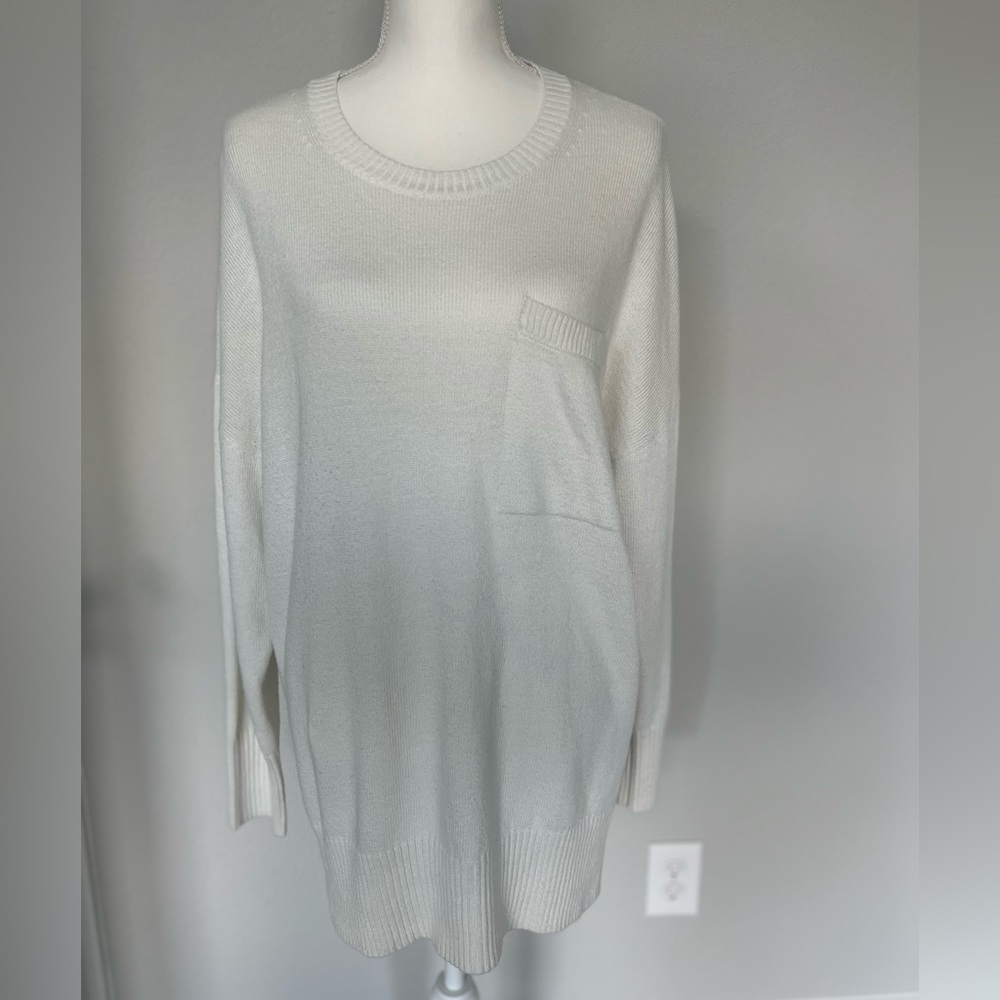 Banana Republic Creamy White Crewneck Knit Long Sweater with front pocket